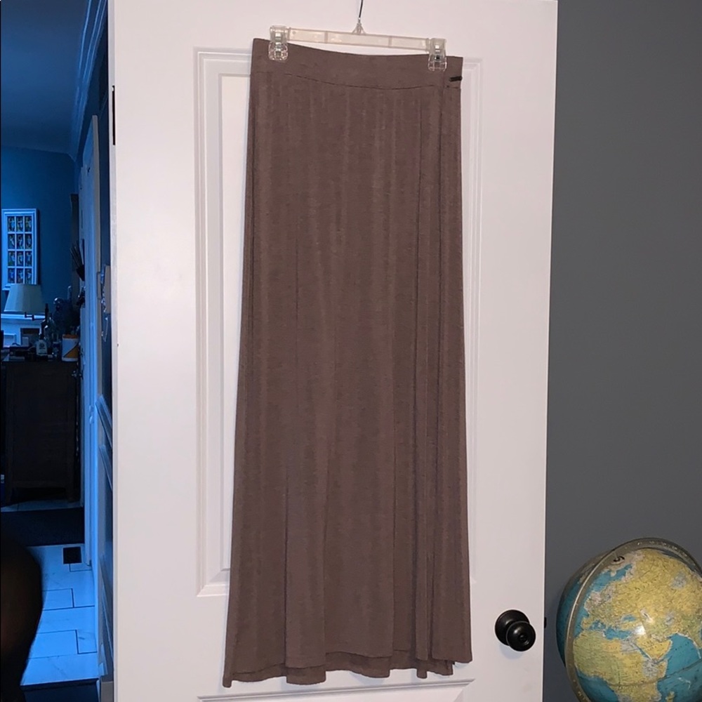 Guess maxi skirt